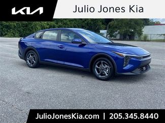 New 2025 Kia K4 GT-Line image 1