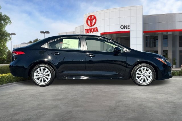 New 2027 Toyota Corolla LE w/ LE Premium Package FWD image 3