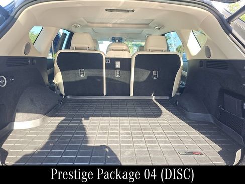 Used 2022 Genesis GV80 2.5T w/ Prestige Package 04 AWD/4WD image 3