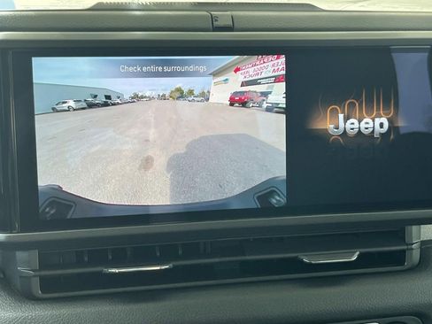 New 2026 Jeep Gladiator Sport AWD/4WD image 14