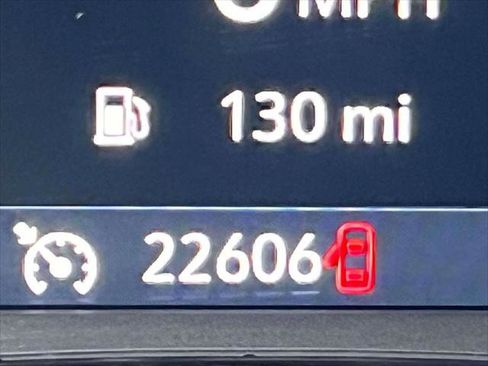 Used 2024 Chevrolet Equinox RS w/ RS Leather Package image 23