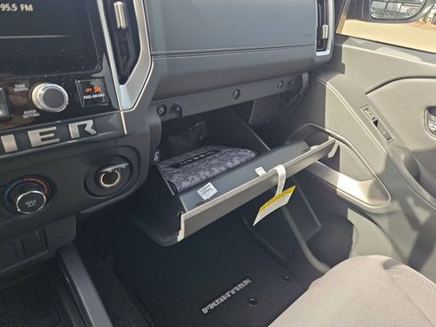 New 2026 Nissan Frontier SV w/ Tow Package AWD/4WD image 24