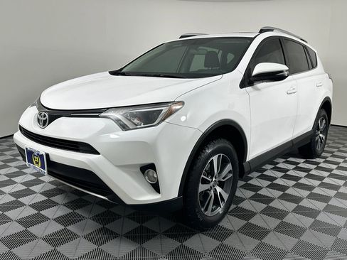 Used 2016 Toyota RAV4 XLE AWD/4WD image 6