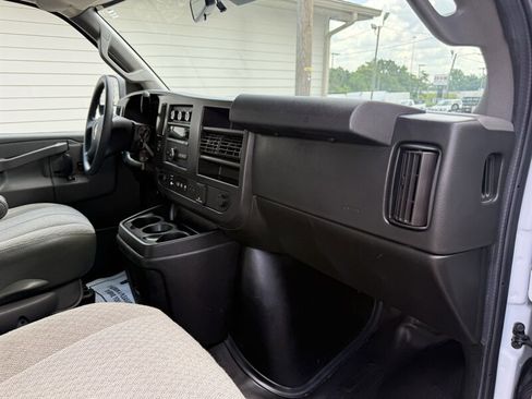 Used 2021 Chevrolet Express 3500 w/ Power Convenience Package RWD image 14