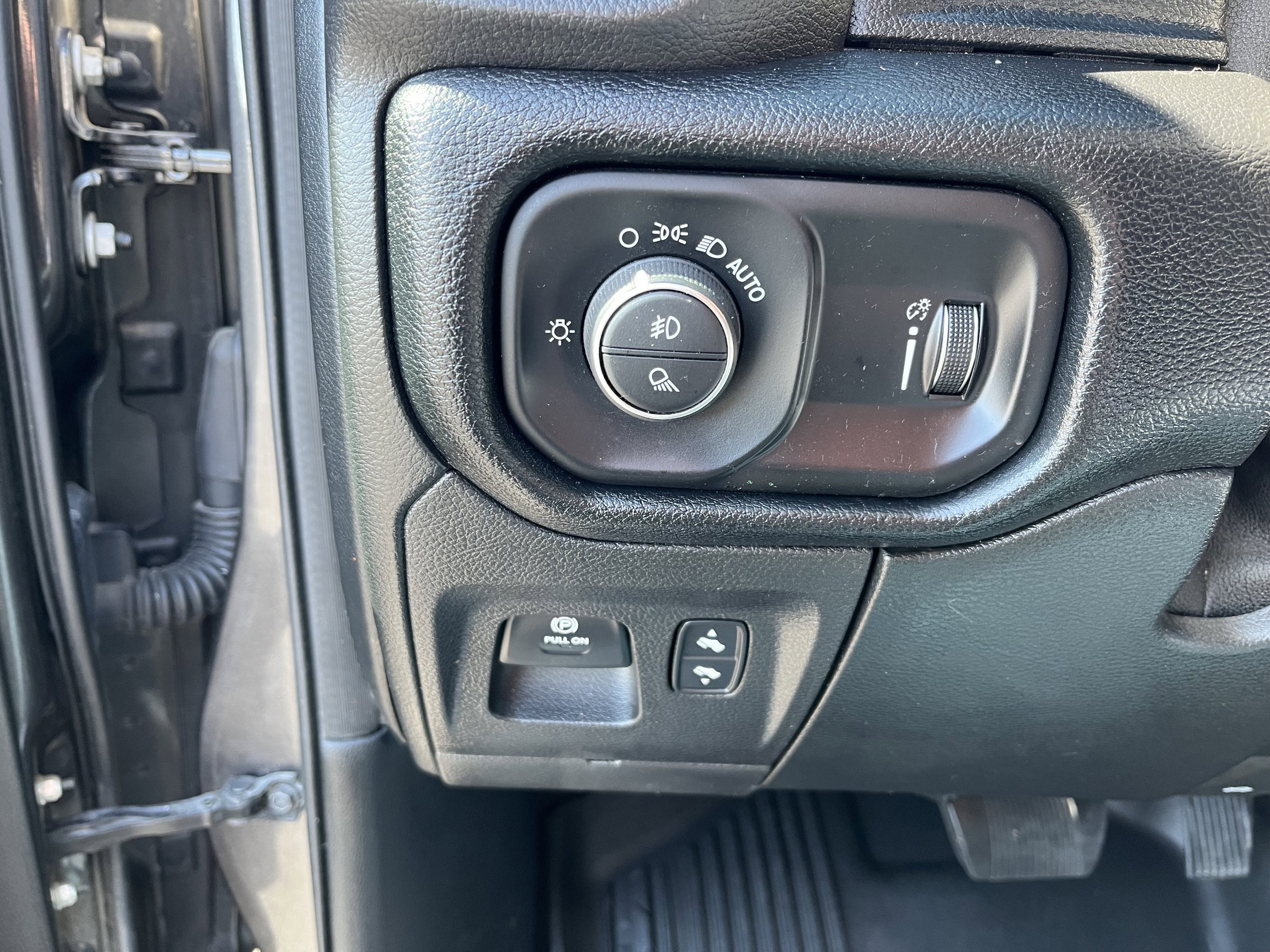 Used 2021 RAM 1500 Big Horn AWD/4WD image 18