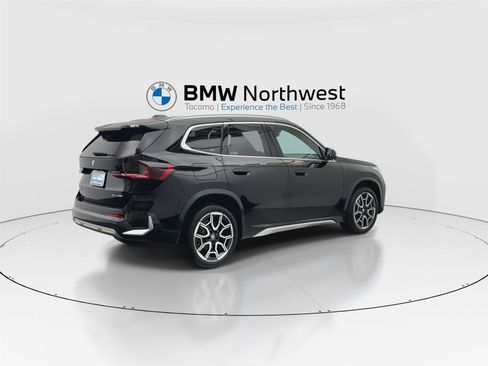 Used 2025 BMW X1 xDrive28i w/ Technology Package AWD/4WD image 3