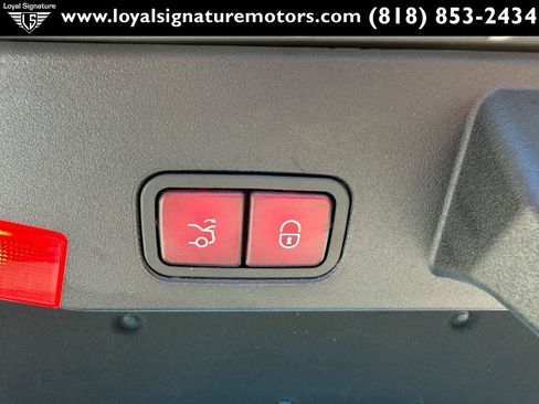 Used 2014 Mercedes-Benz SL 550 image 15