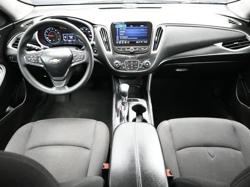 Used 2023 Chevrolet Malibu LT FWD image 11
