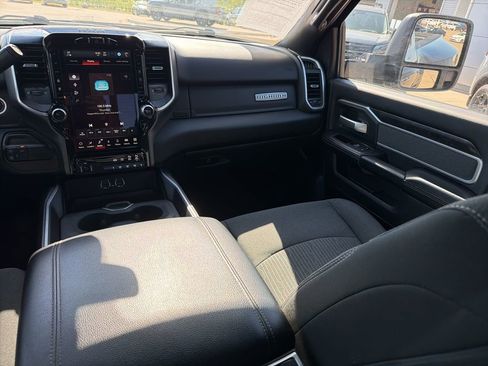 Used 2023 RAM 3500 Big Horn w/ Level 2 Equipment Group AWD/4WD image 19