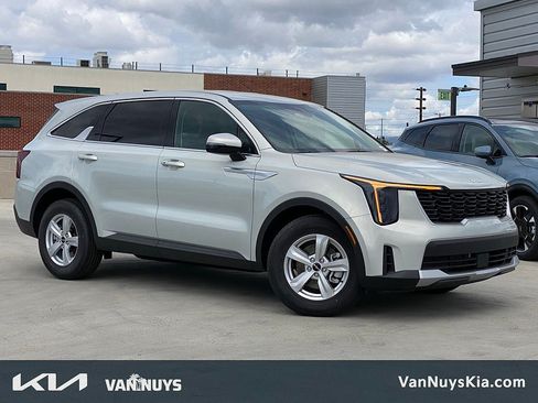 New 2026 Kia Sorento LX FWD image 29