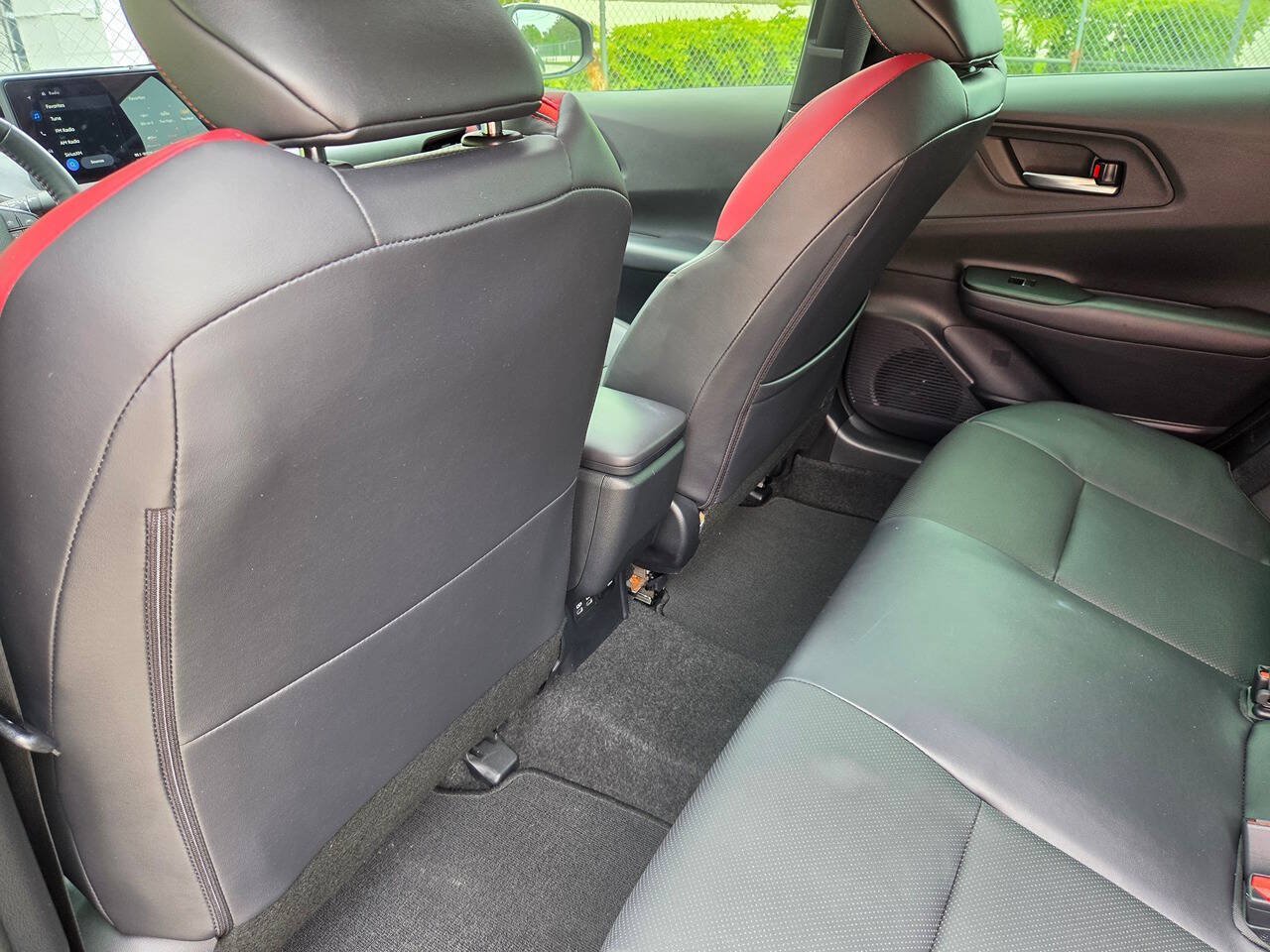 Used 2024 Toyota Prius Prime FWD image 12