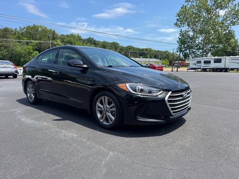 Used 2018 Hyundai Elantra SEL FWD image 4