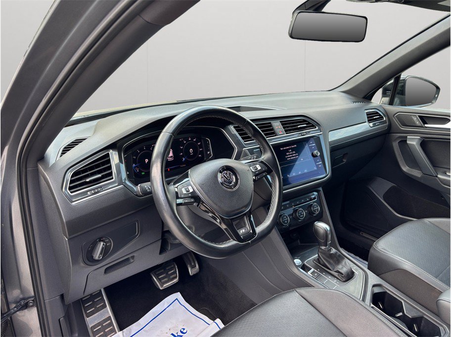 Used 2019 Volkswagen Tiguan SEL Premium R-Line FWD image 6