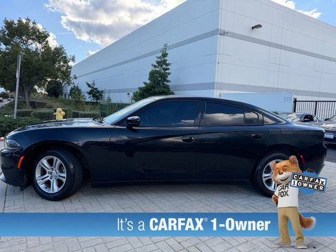 Used 2019 Dodge Charger SXT image 6