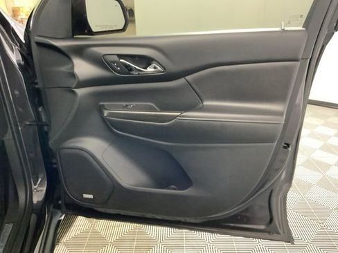 Used 2018 GMC Acadia SLT AWD/4WD image 27