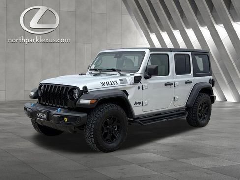 Used 2023 Jeep Wrangler Unlimited w/ Safety Group AWD/4WD image 3