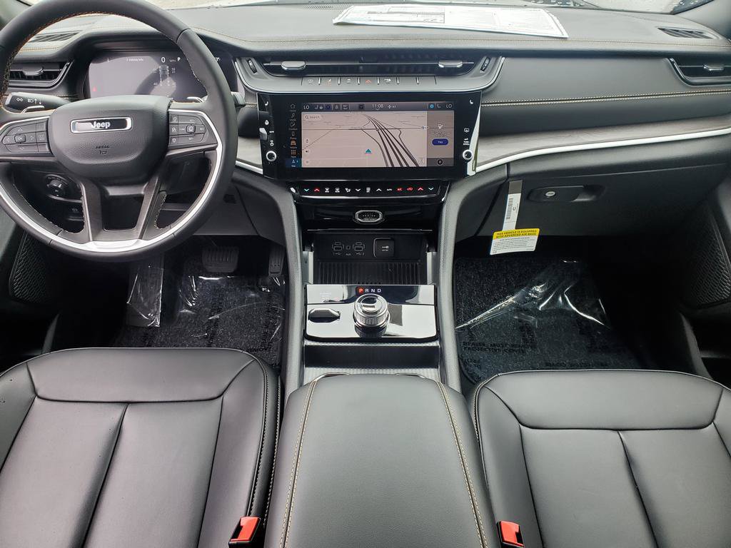 New 2026 Jeep Grand Cherokee Limited AWD/4WD image 9