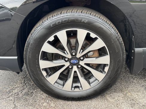 Used 2017 Subaru Outback 3.6R Limited AWD/4WD image 9