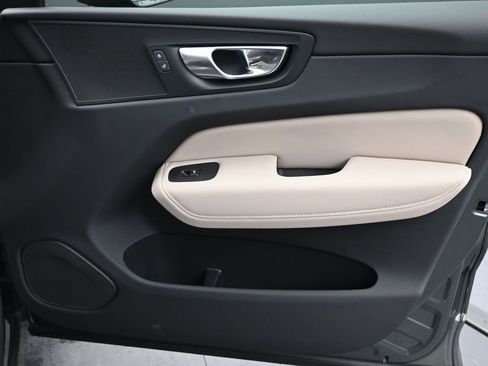 New 2026 Volvo XC60 B5 Core AWD/4WD image 14