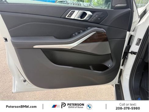 New 2026 BMW X5 xDrive50e AWD/4WD image 17