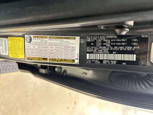 Used 2022 Toyota 4Runner SR5 Premium w/ Moonroof Package image 35