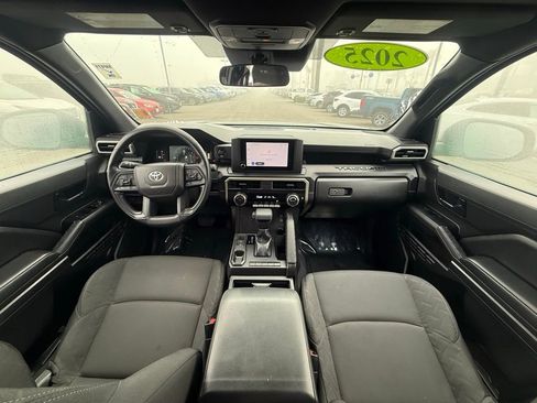 Used 2025 Toyota Tacoma SR image 13