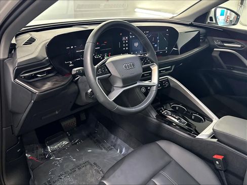 Used 2025 Audi Q5 Premium AWD/4WD image 15