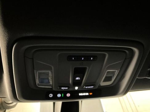 Used 2021 GMC Sierra 1500 Denali AWD/4WD image 17