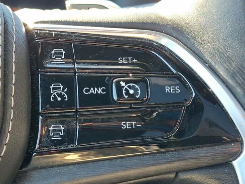 Certified 2021 Jeep Grand Cherokee L Overland image 33