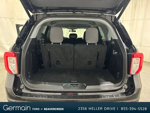Used 2022 Ford Explorer XLT w/ Equipment Group 202A image 29