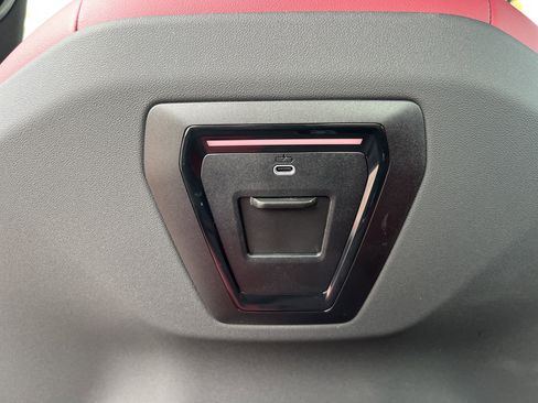 Used 2025 BMW 530i image 42