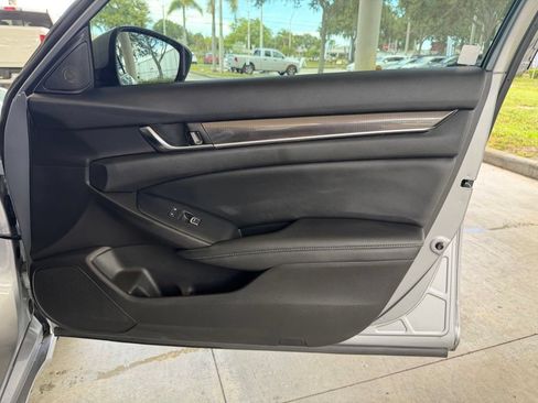 Used 2020 Honda Accord Sport image 23
