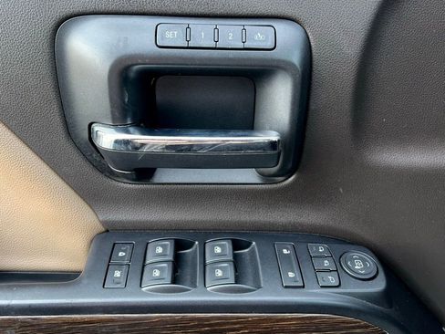 Used 2018 GMC Sierra 1500 Denali w/ Denali Ultimate Package image 17