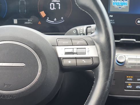 Used 2024 Hyundai Kona SEL AWD/4WD image 16