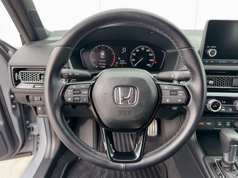 Used 2025 Honda Civic Sport image 10