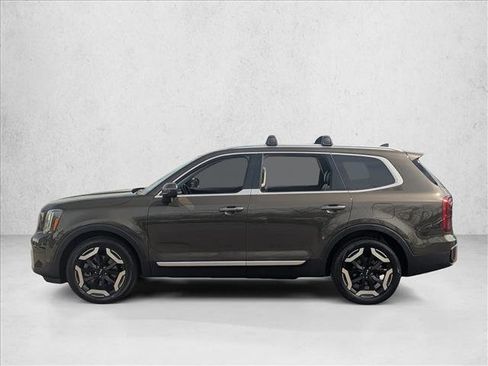 Used 2025 Kia Telluride S AWD/4WD image 9