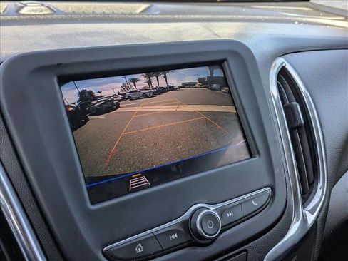 Used 2020 Chevrolet Equinox LT w/ LPO, Blackout Package image 13