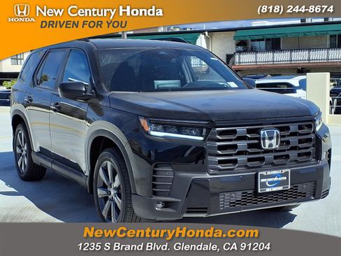 New 2026 Honda Pilot Sport image 3