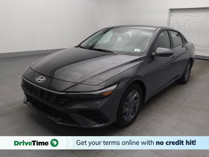 Used 2025 Hyundai Elantra Hybrid