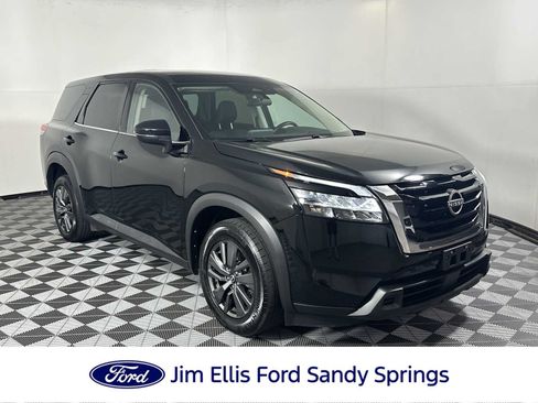 Used 2022 Nissan Pathfinder S AWD/4WD image 1