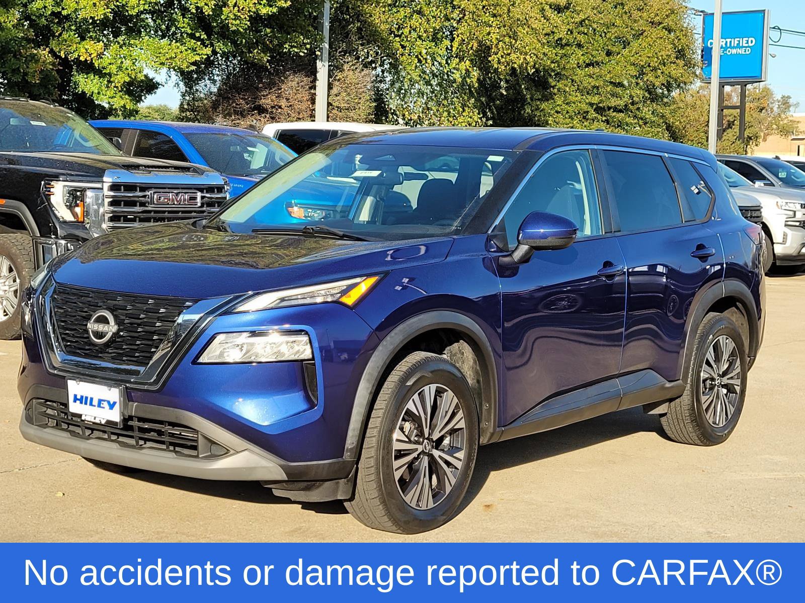 Used 2022 Nissan Rogue SV AWD/4WD image 2
