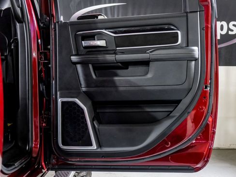 Used 2019 RAM 3500 Laramie image 38