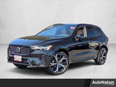 Used 2023 Volvo XC60 B5 Ultimate image 1