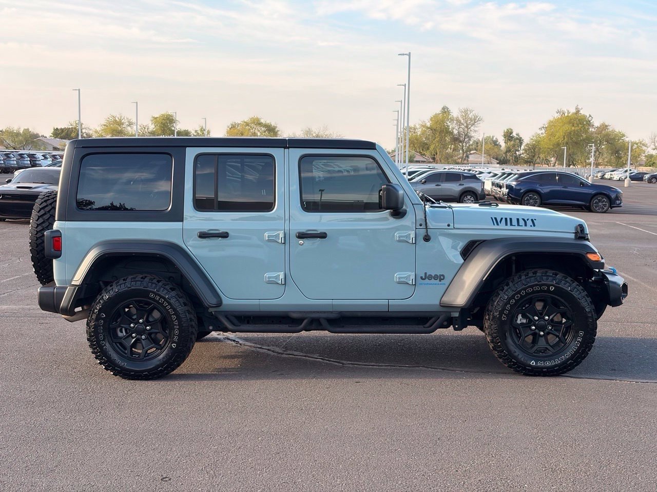 Used 2023 Jeep Wrangler Unlimited AWD/4WD image 5