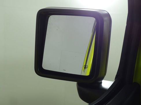 Used 2023 Jeep Wrangler Unlimited Sahara w/ Cold Weather Group image 40