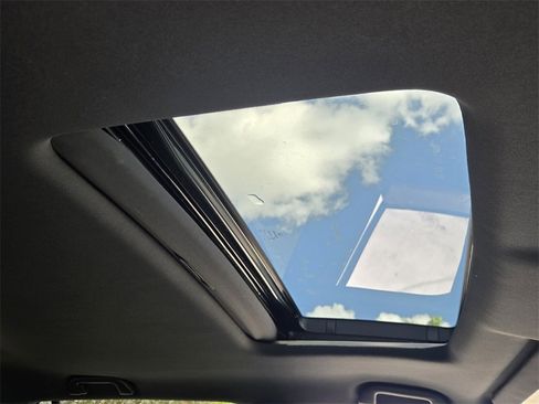 Used 2023 Honda Passport EX-L image 18