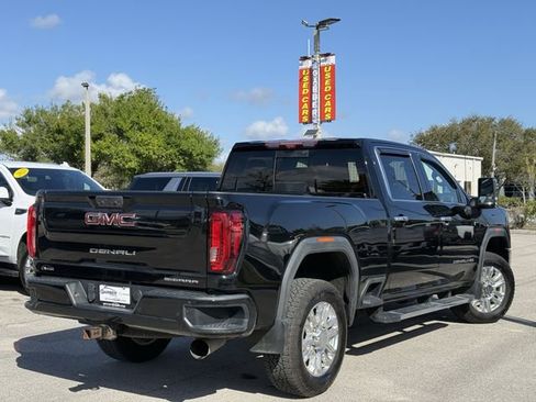 Used 2020 GMC Sierra 2500 Denali w/ Denali Ultimate Package image 3