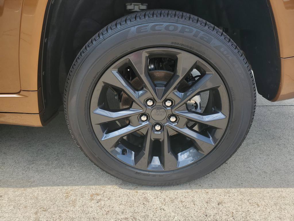 New 2026 Jeep Grand Cherokee Limited AWD/4WD image 15