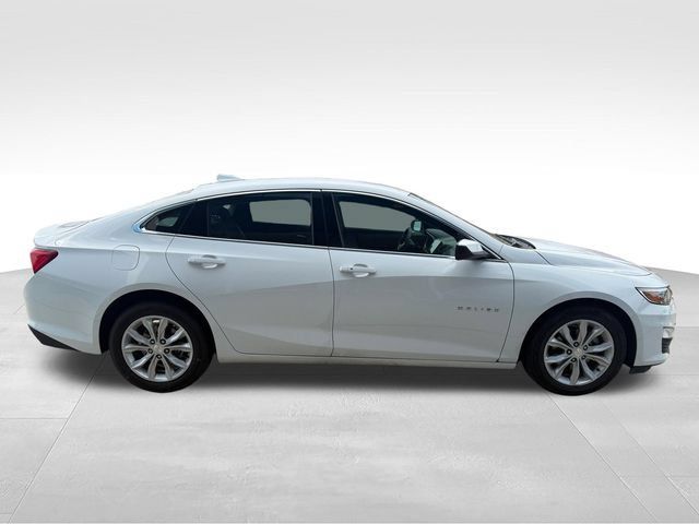 Used 2025 Chevrolet Malibu LT FWD image 8