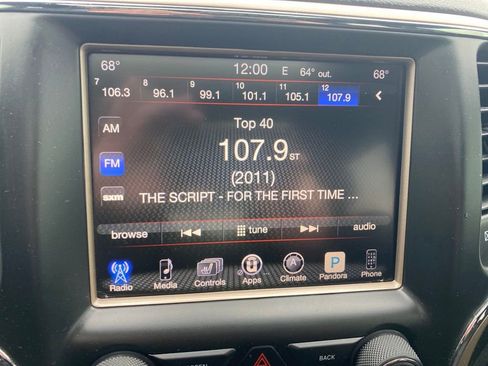 Used 2016 Jeep Grand Cherokee Laredo 75th Anniversary image 22